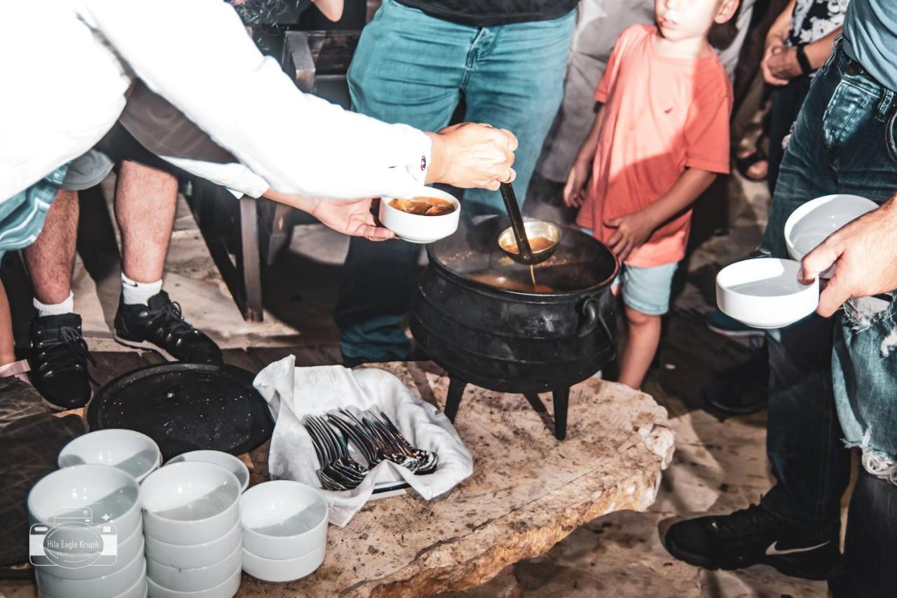 Eden Inn Zikhron Ya'akov Esterno foto