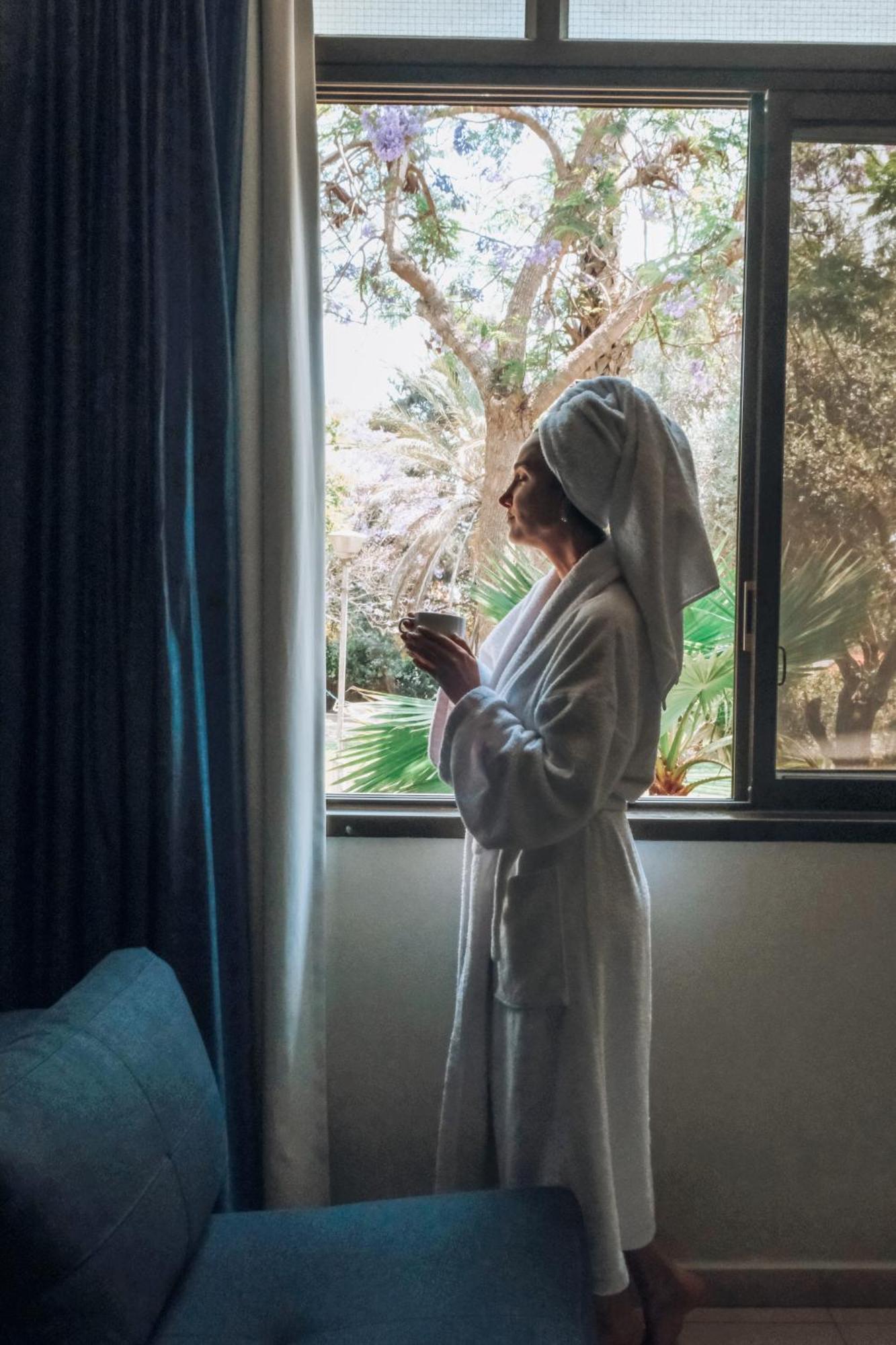Eden Inn Zikhron Ya'akov Esterno foto
