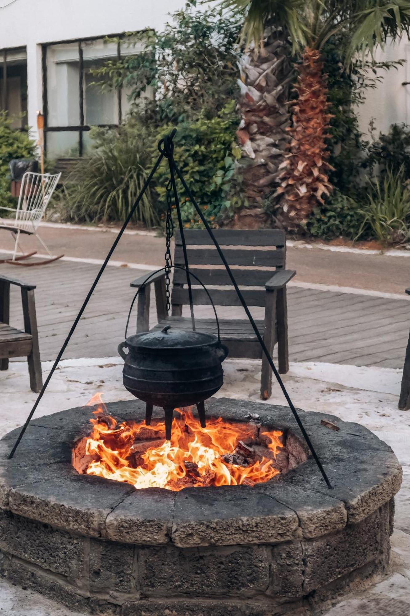 Eden Inn Zikhron Ya'akov Esterno foto