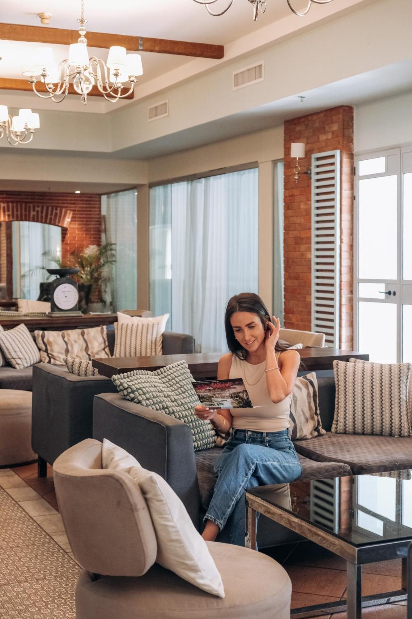 Eden Inn Zikhron Ya'akov Esterno foto