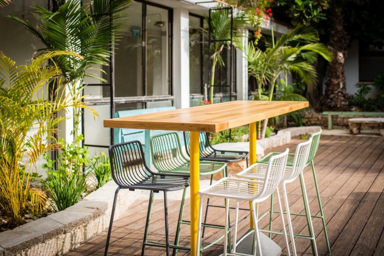 Eden Inn Zikhron Ya'akov Esterno foto